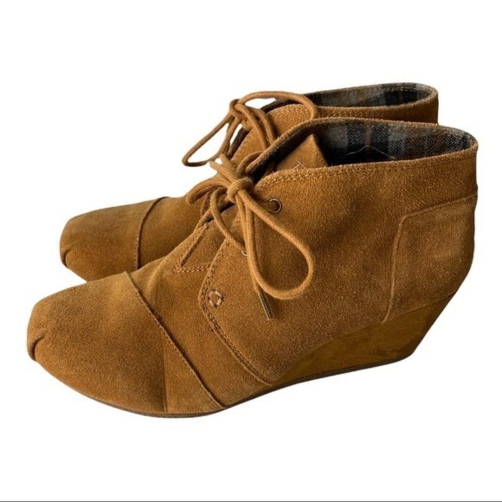 BOBS from Skechers Lace Wedge Bootie- Size 8.5